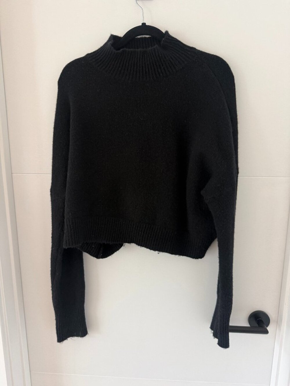 Nati black medium mock neck sweater